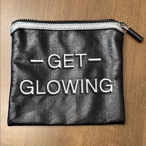 NWOT GET GLOWING Henry Charles Black Cosmetic Pouch with Silver Trim 7x7.5”